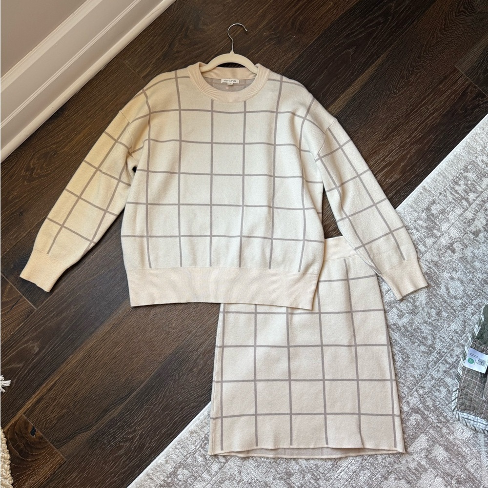 tea n rose Matching Sweater Set